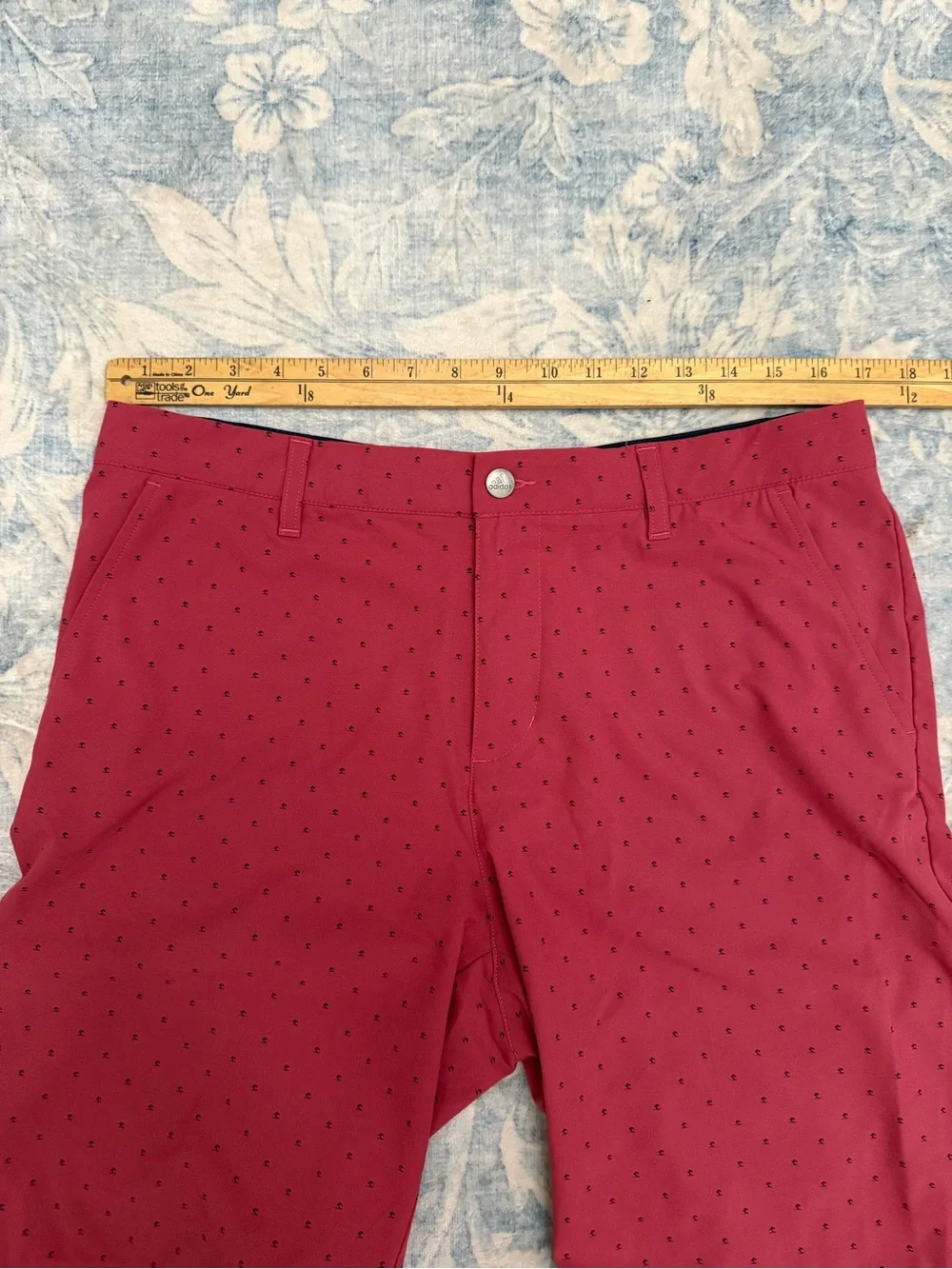 Adidas Men's Red Patterned golf/sport Shorts size 32
